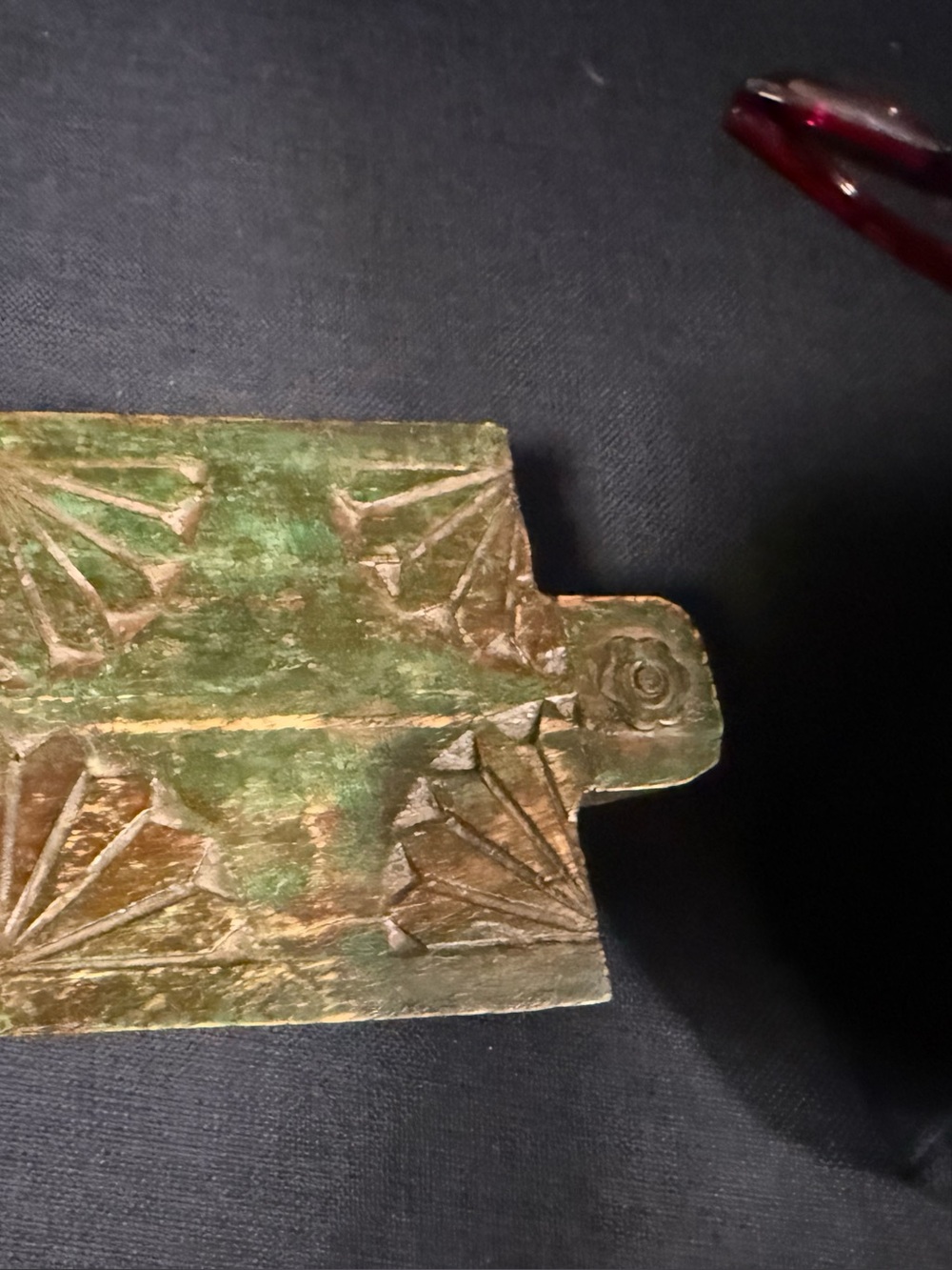 Green and Gold Carved Decorative Accent Tray - Brand Unspecified 11x5x4”